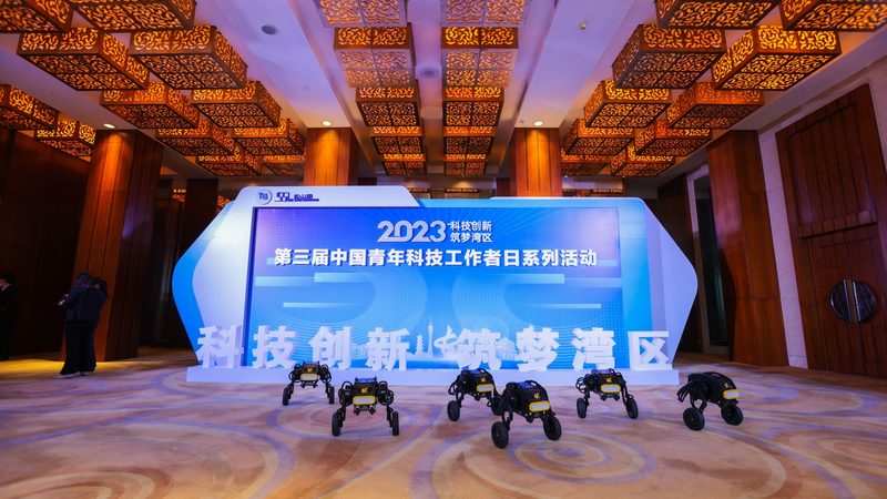 上海工业互联网落地实践：企业转型的关键路径